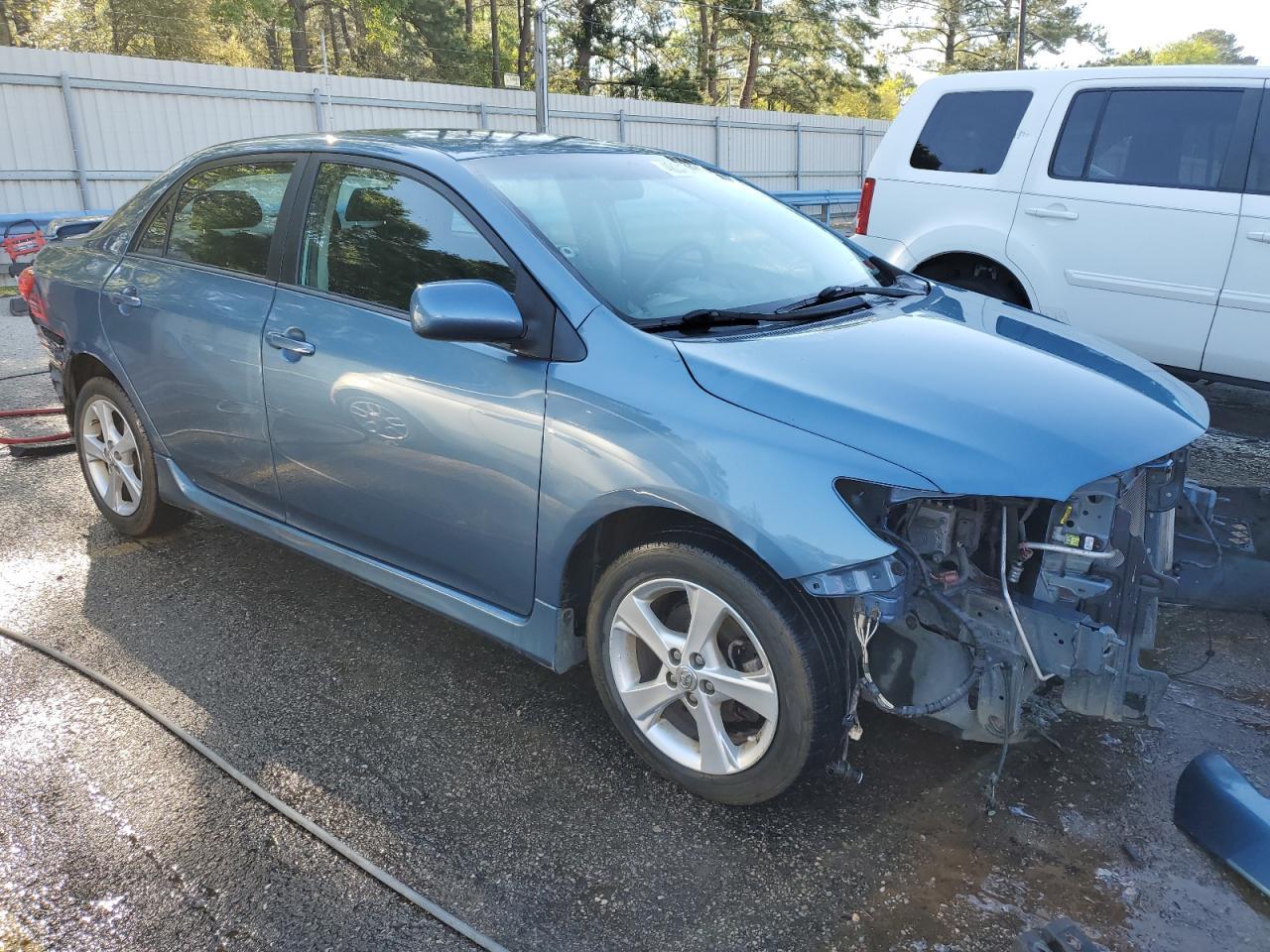 2013 TOYOTA COROLLA BA - Фото 4