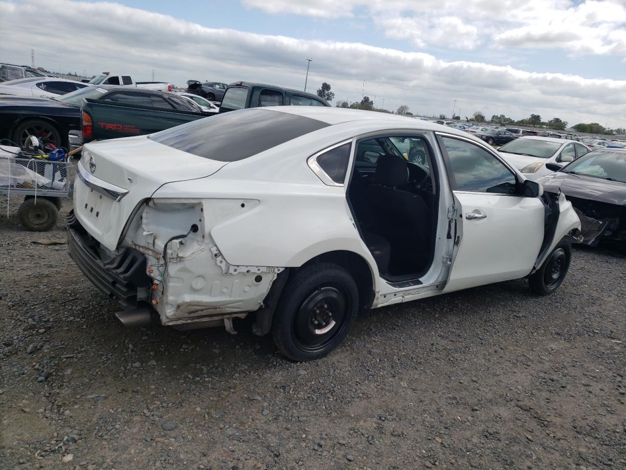 2015 NISSAN ALTIMA 2.5 - Фото 3