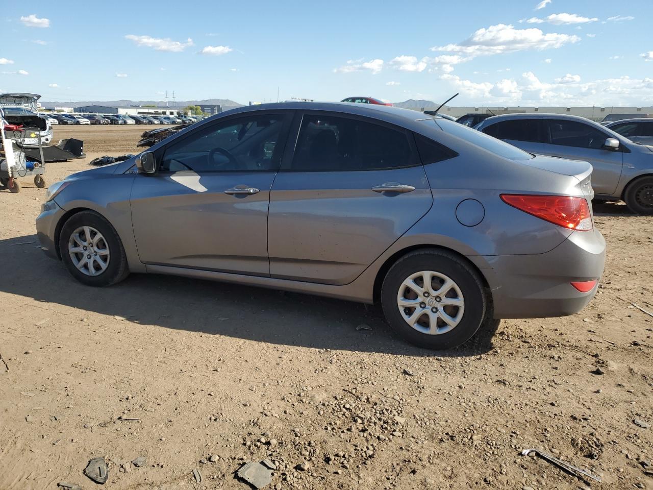 2014 HYUNDAI ACCENT GLS - Image 2