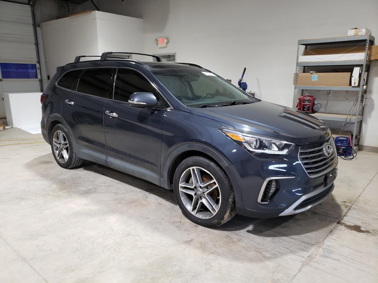2017 HYUNDAI SANTA FE S - Image 4