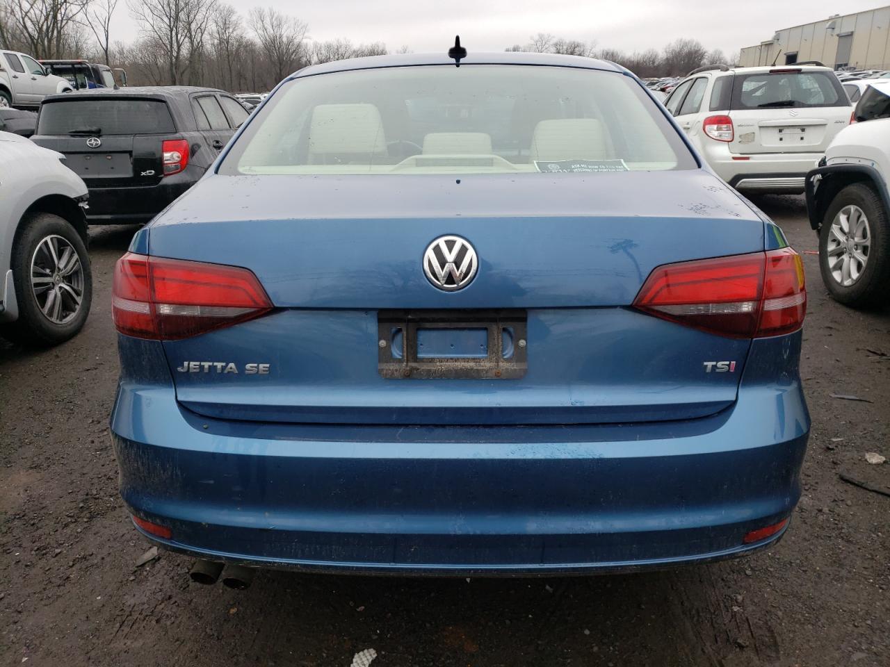 2017 VOLKSWAGEN JETTA SE - Image 6