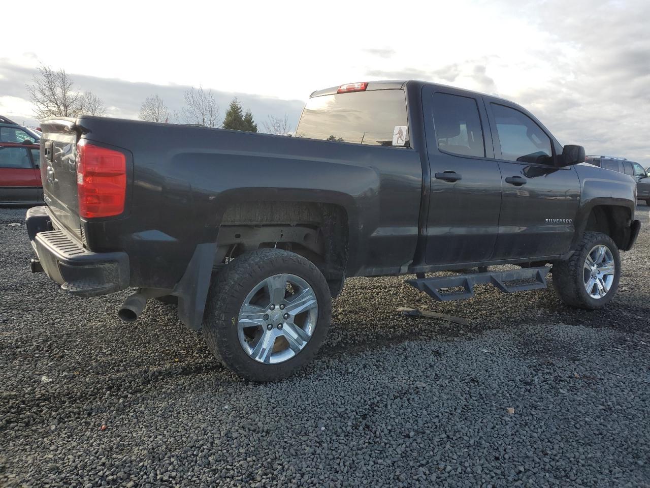 2017 CHEVROLET SILVERADO - Фото 3