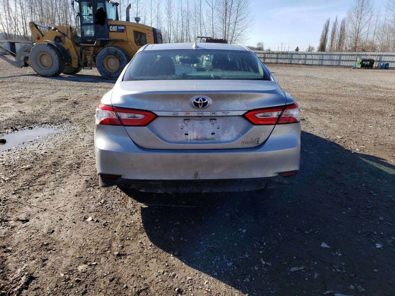2020 TOYOTA CAMRY LE - Фото 6