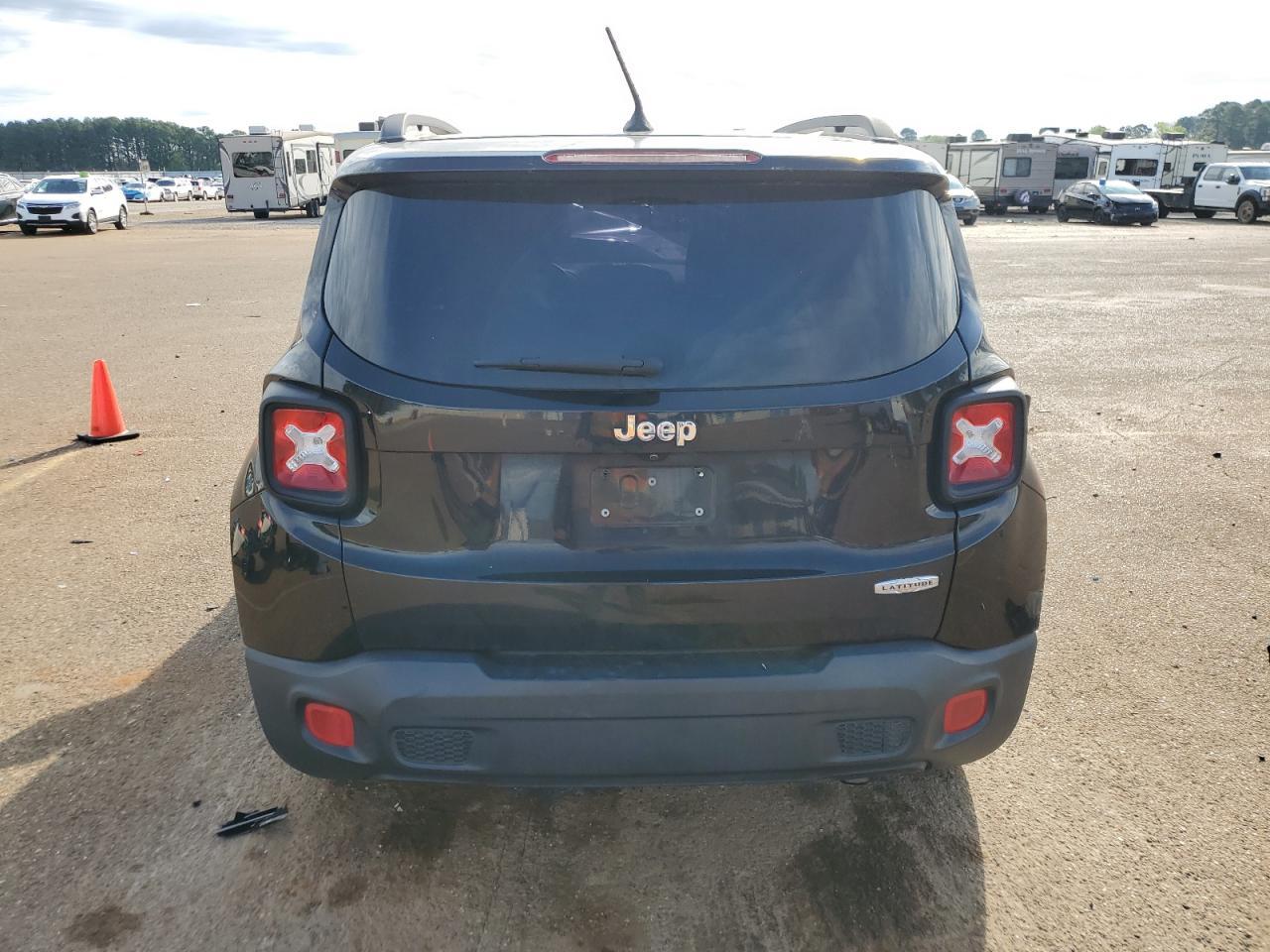 2016 JEEP RENEGADE L - Image 6