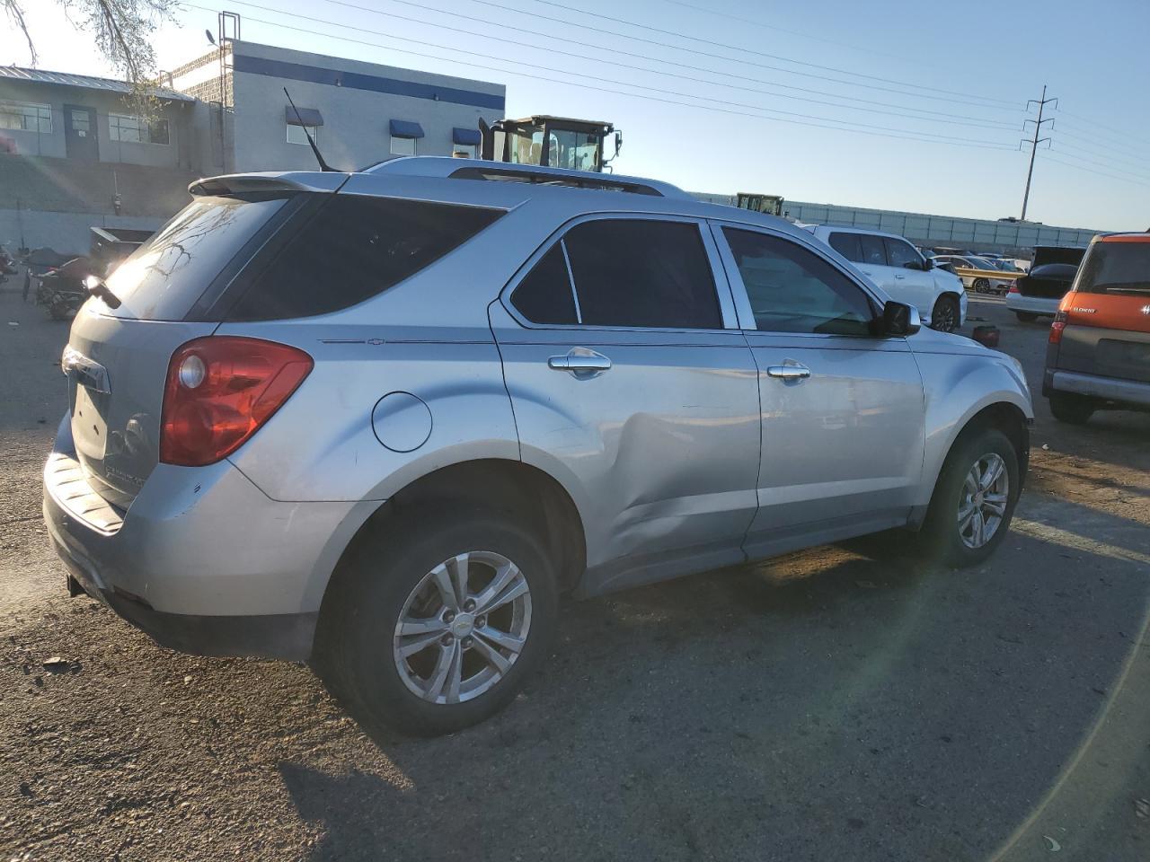 2011 CHEVROLET EQUINOX LT - Фото 3