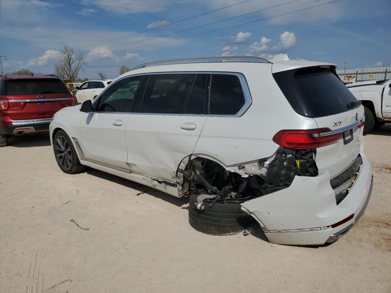 2022 BMW X7 XDRIVE4 - Image 2