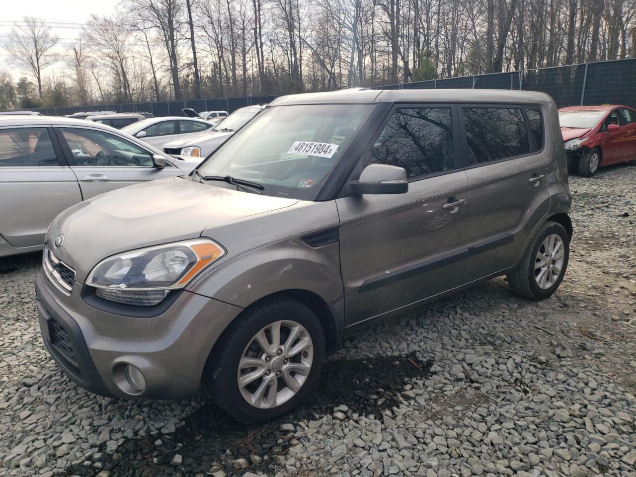 2013 KIA SOUL +