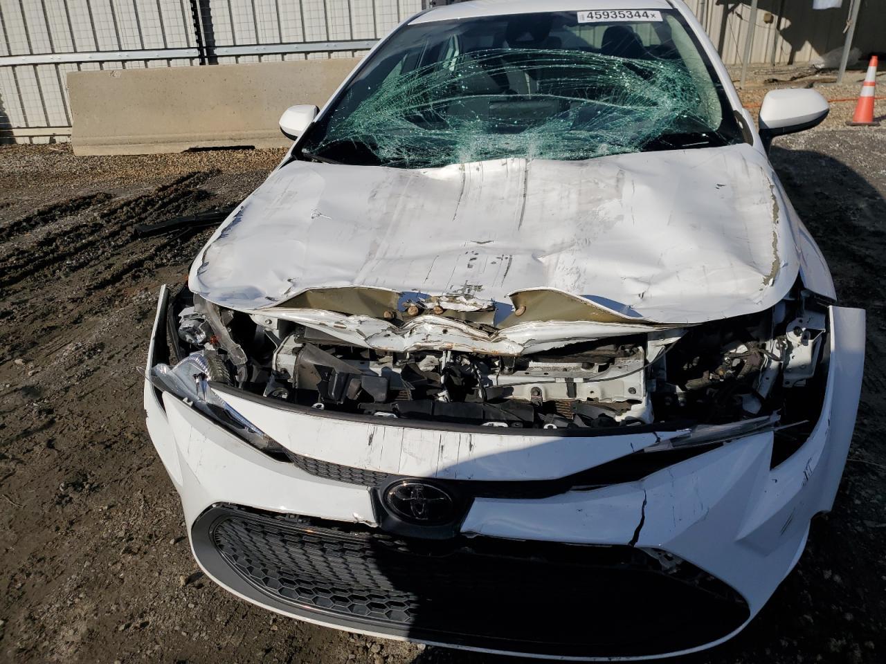 2021 TOYOTA COROLLA LE - Фото 5