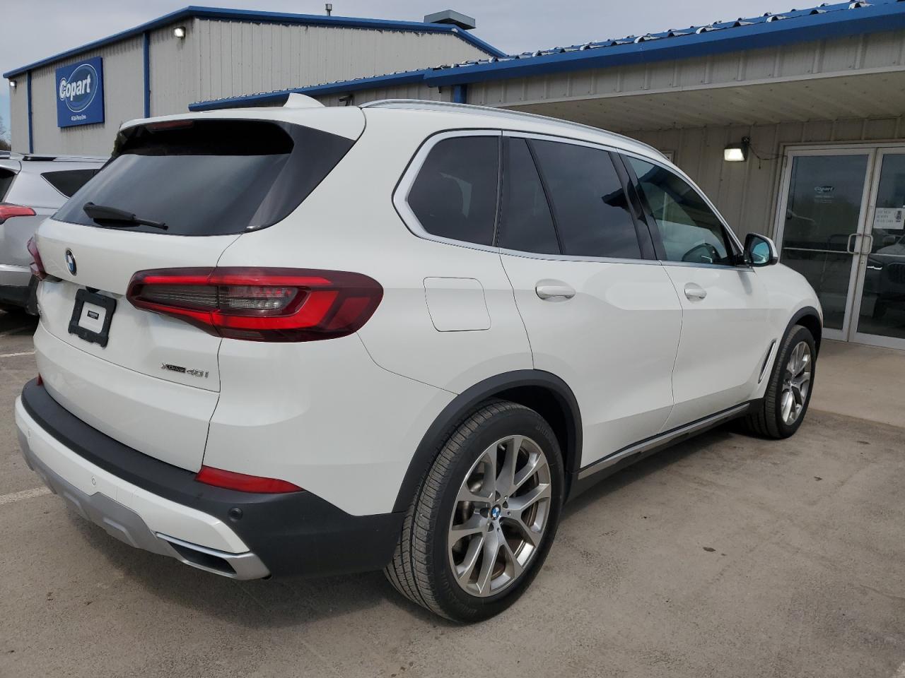 2022 BMW X5 XDRIVE4 - Image 3