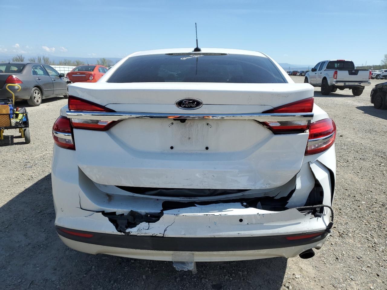 2017 FORD FUSION SE - Фото 6