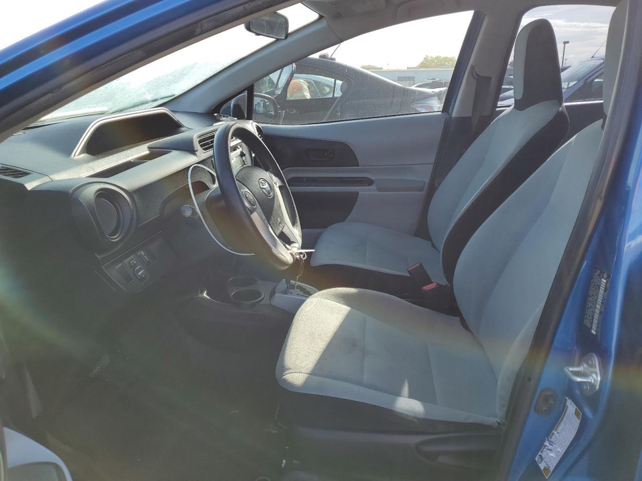 2013 TOYOTA PRIUS C - Фото 7