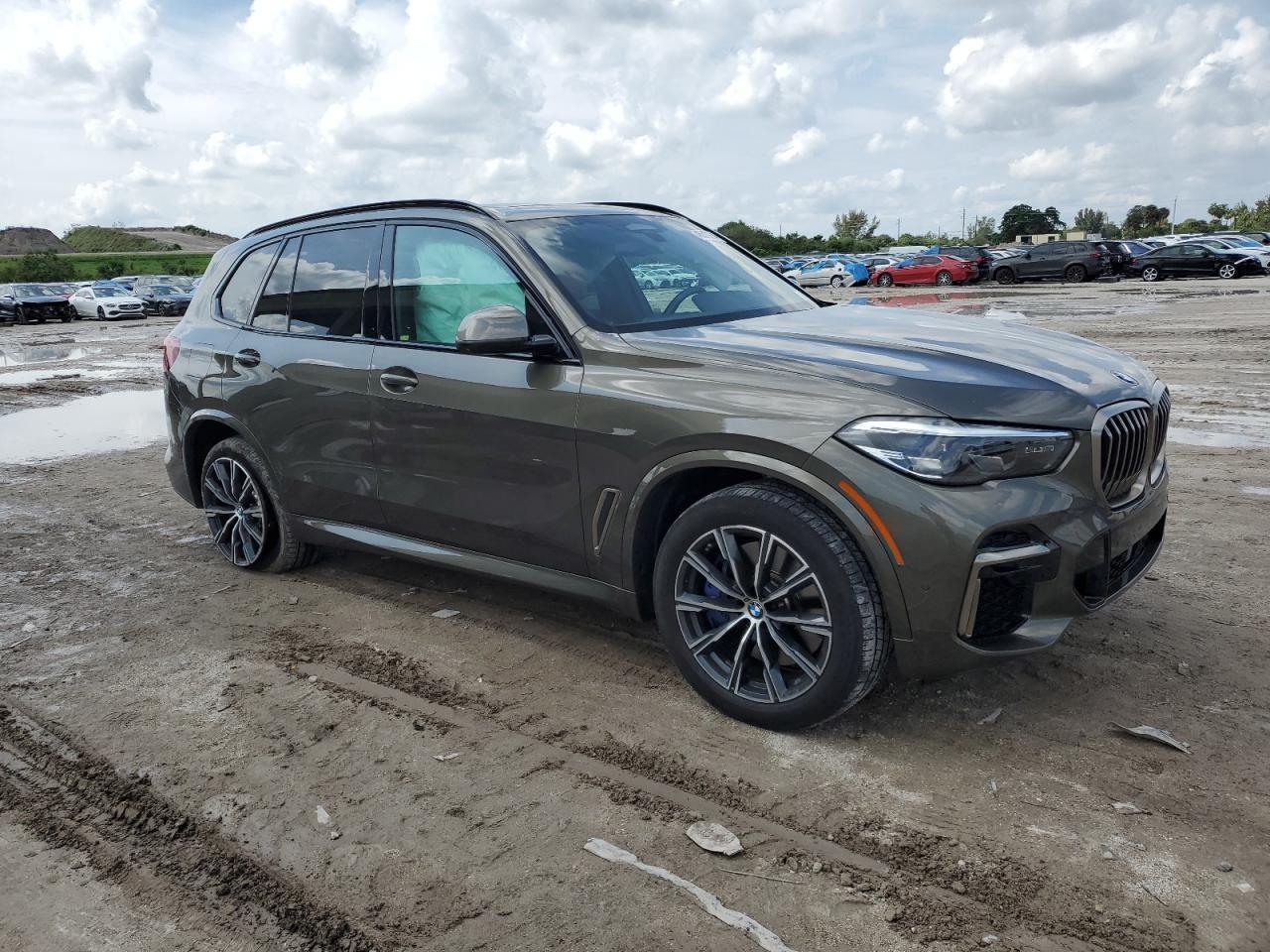 2022 BMW X5 M50I - Фото 4
