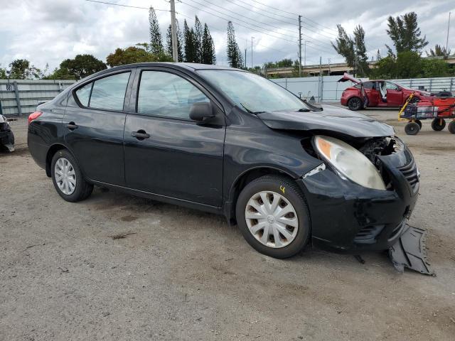 2014 Nissan Versa S - Фото 4
