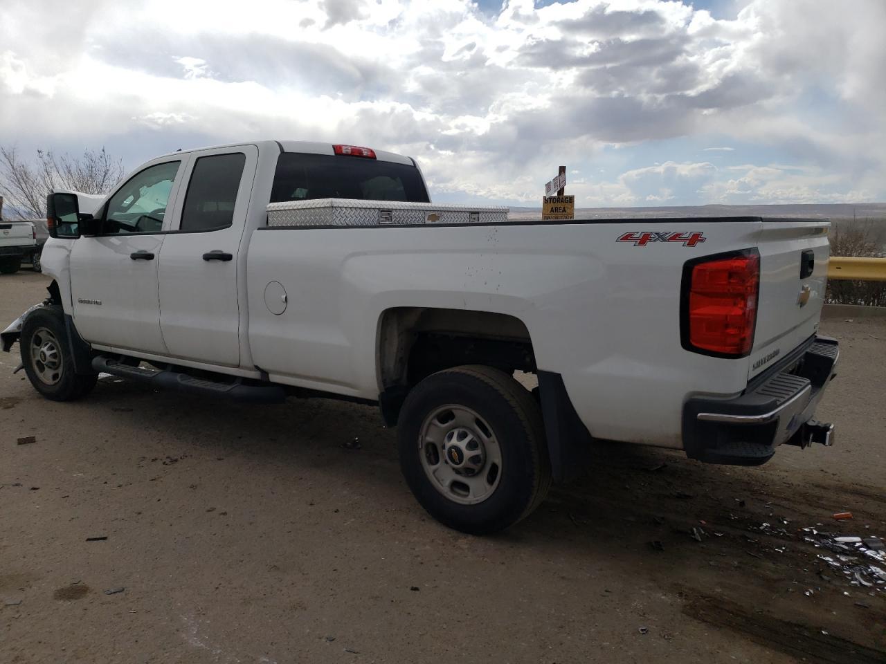 2017 CHEVROLET SILVERADO - Image 2