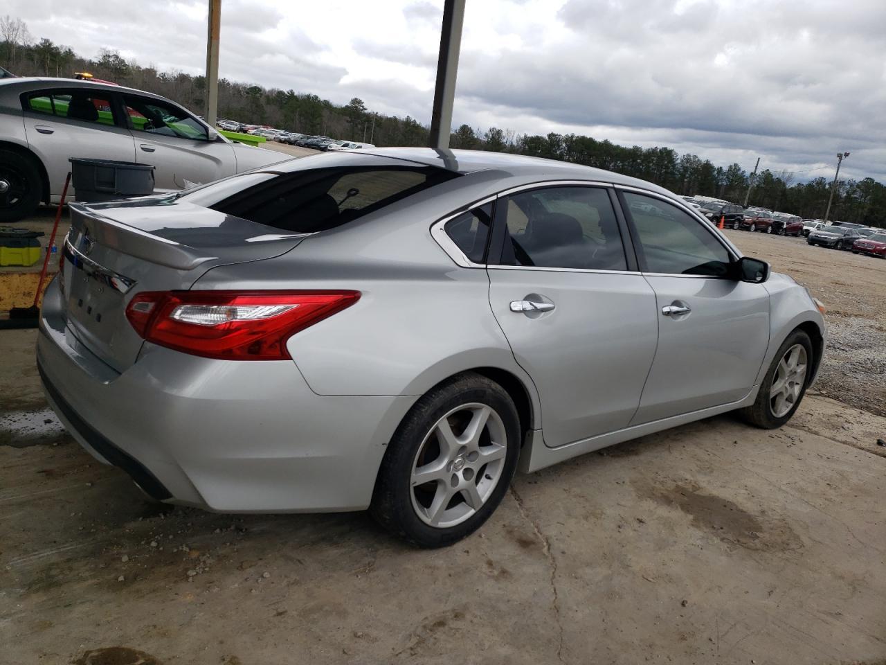2016 NISSAN ALTIMA 2.5 - Фото 3