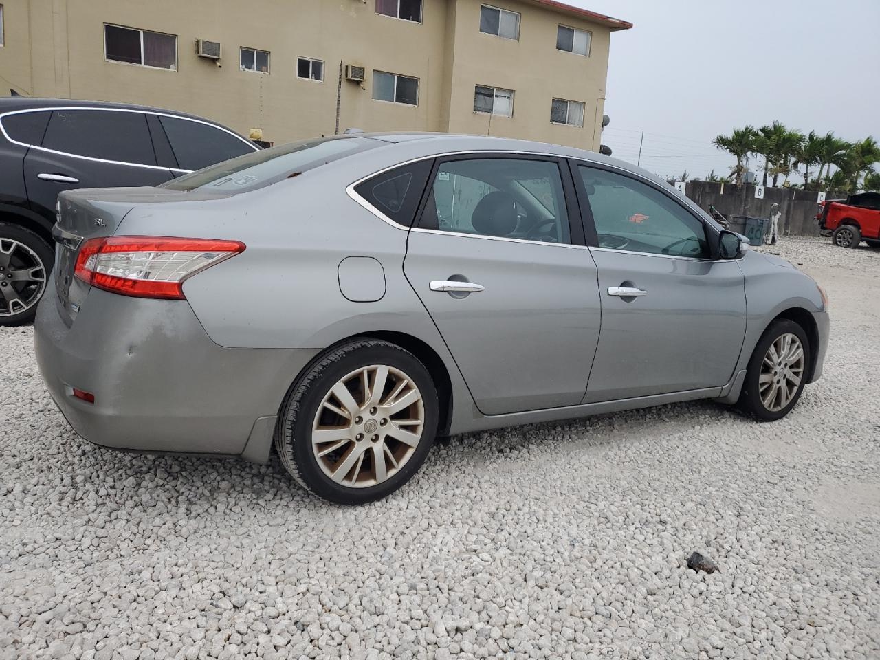 2013 NISSAN SENTRA S - Фото 3