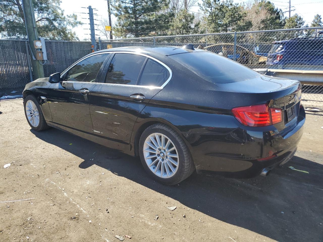 2011 BMW 535 XI - Image 2