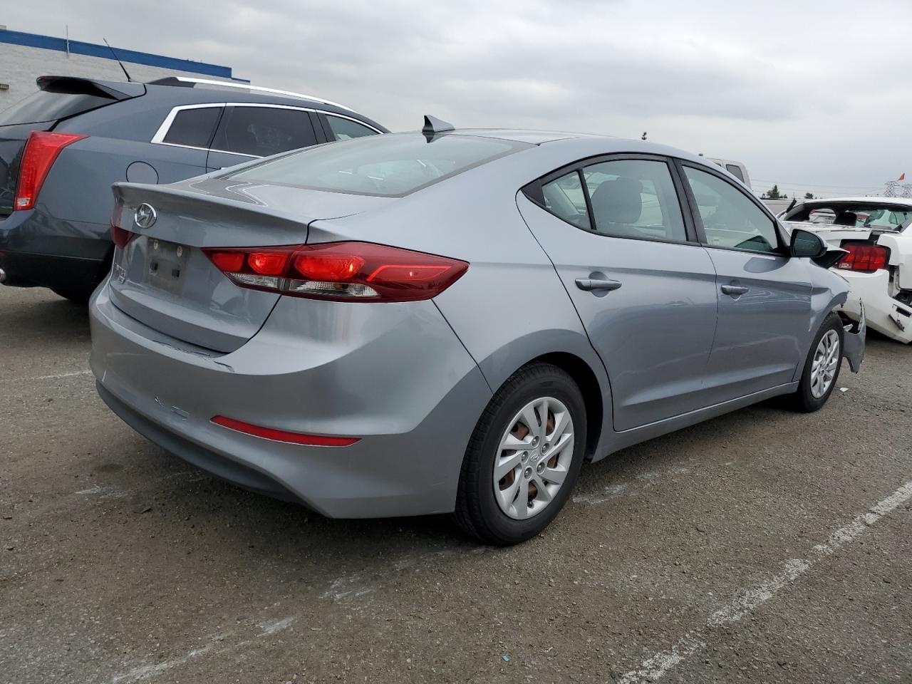 2017 HYUNDAI ELANTRA SE - Фото 3