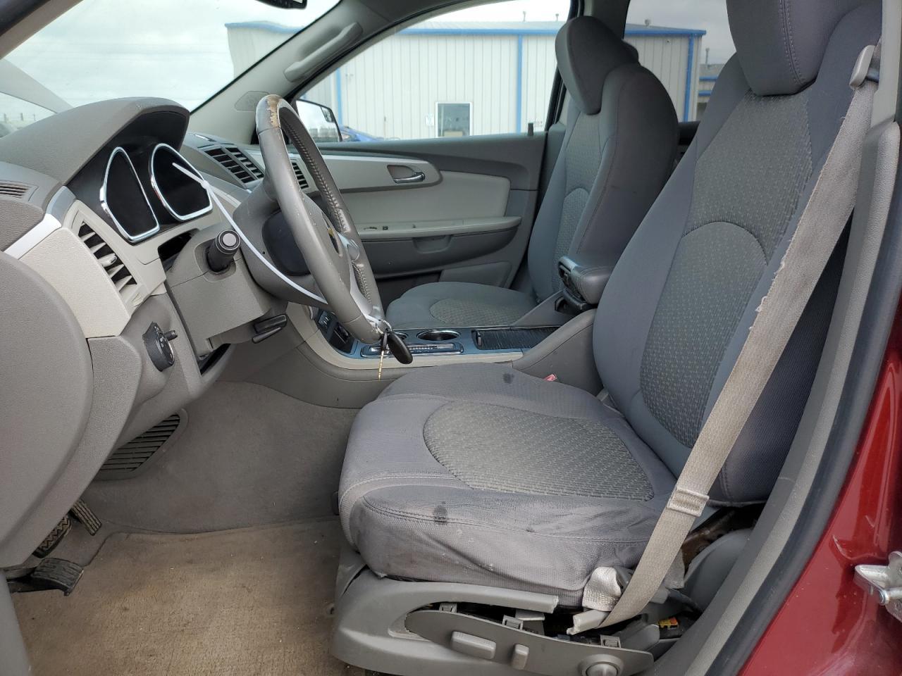2011 CHEVROLET TRAVERSE L - Image 7