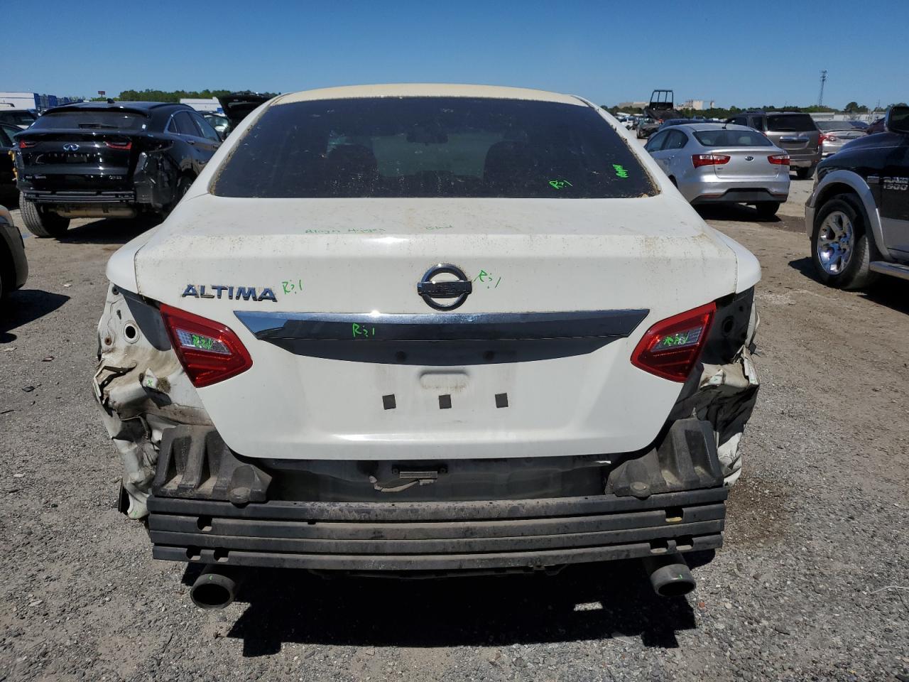 2017 NISSAN ALTIMA 2.5 - Фото 6