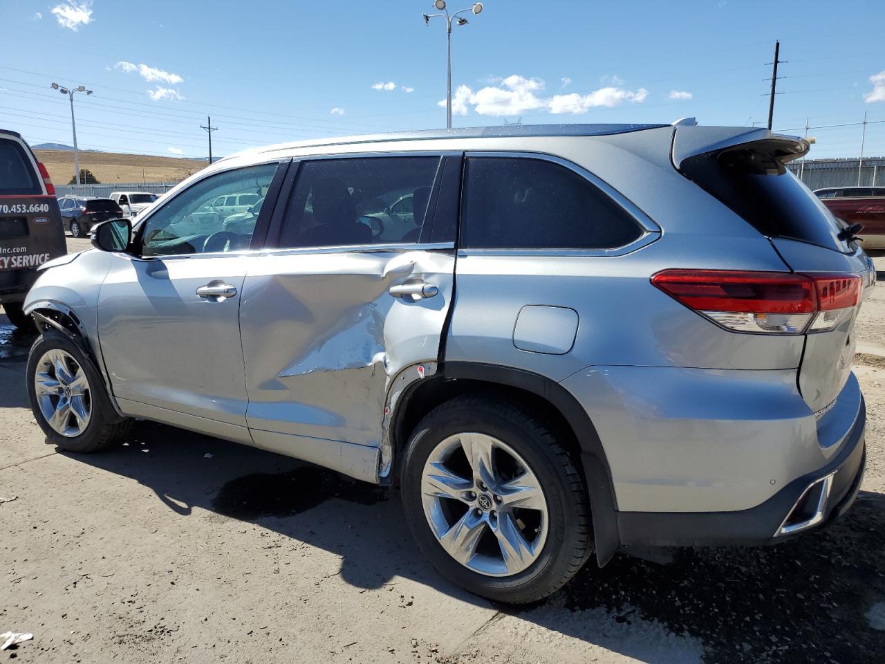 2018 TOYOTA HIGHLANDER - Image 2