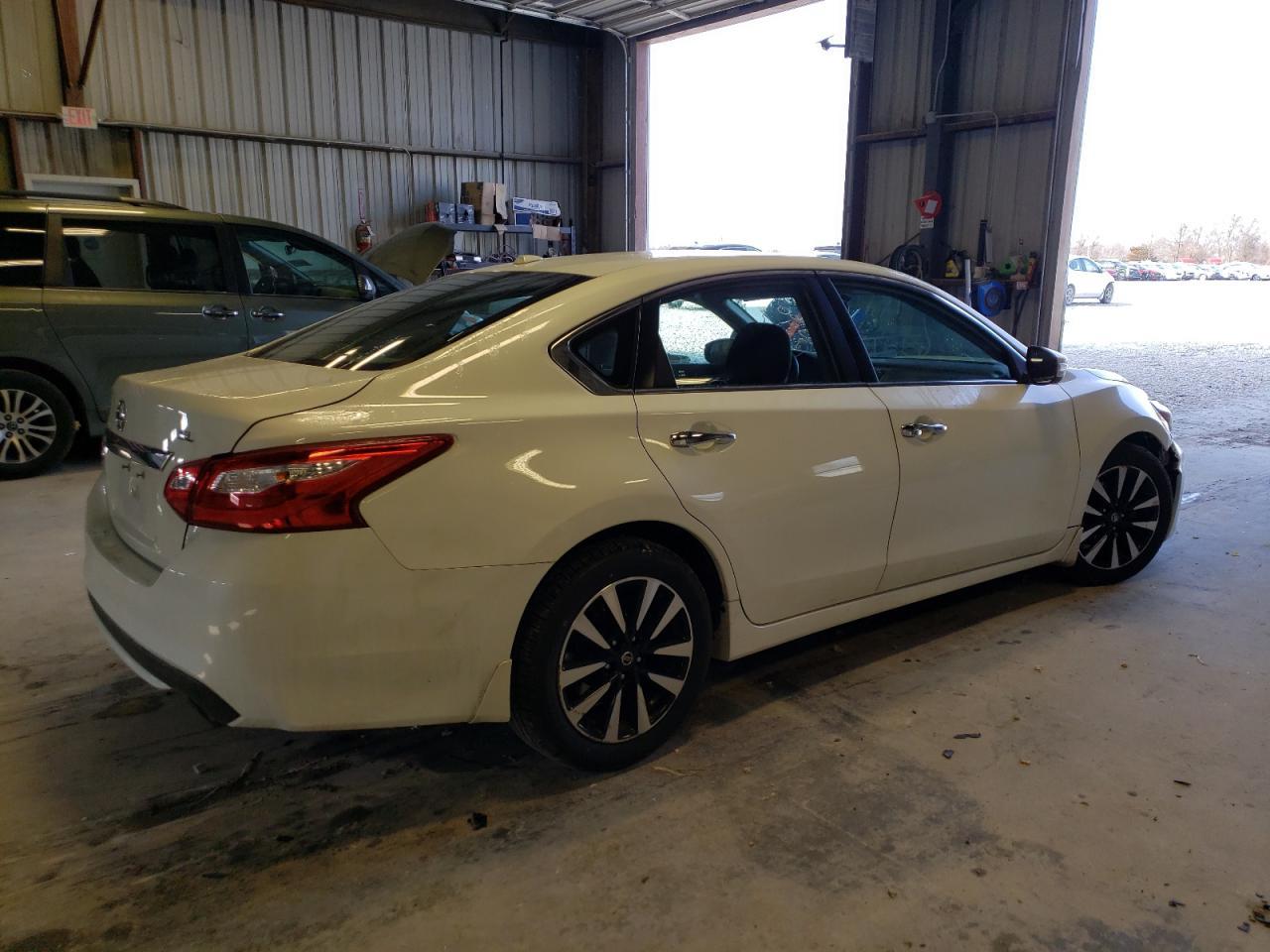 2017 NISSAN ALTIMA 2.5 - Image 3