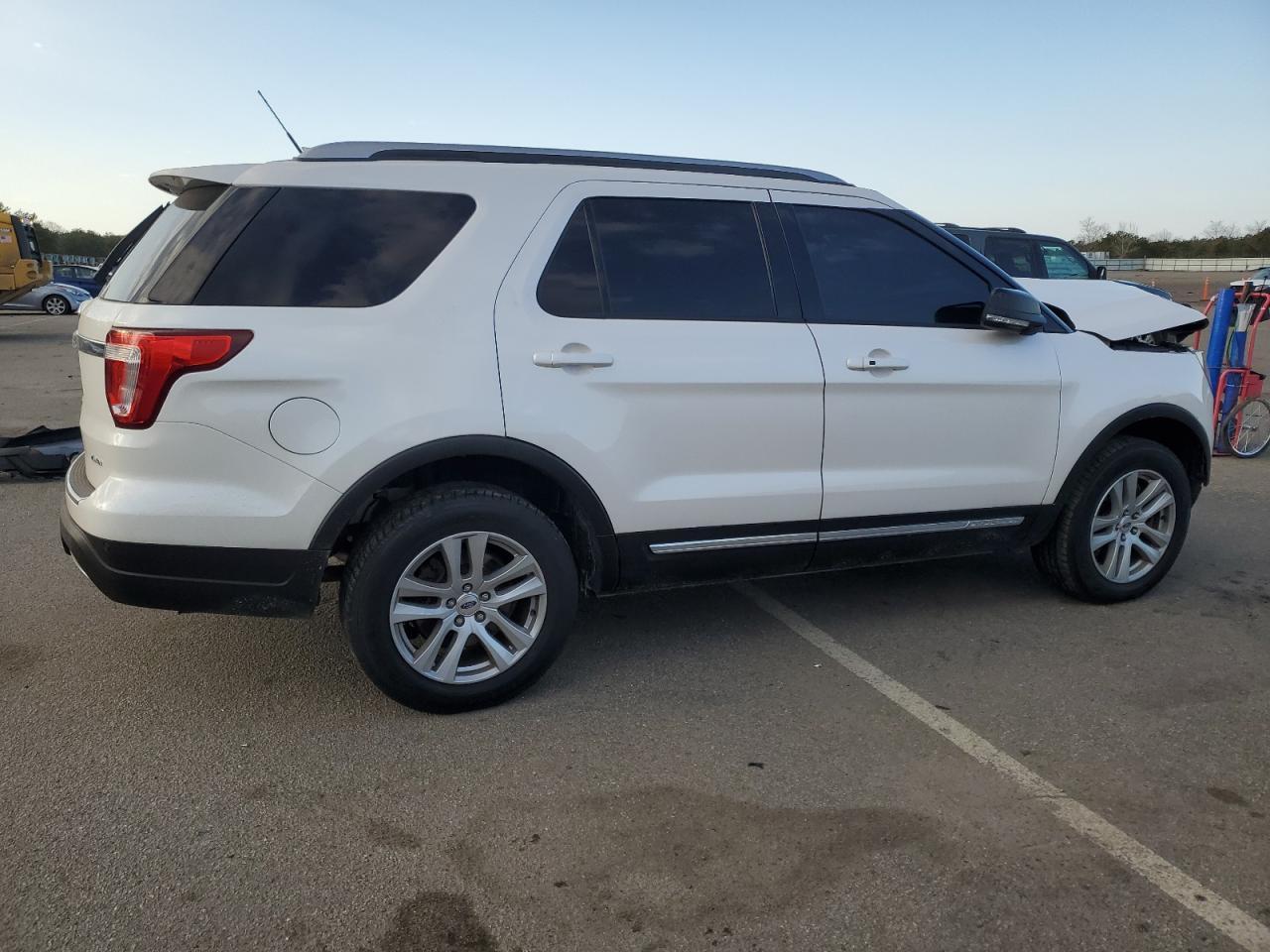 2018 FORD EXPLORER X - Image 3