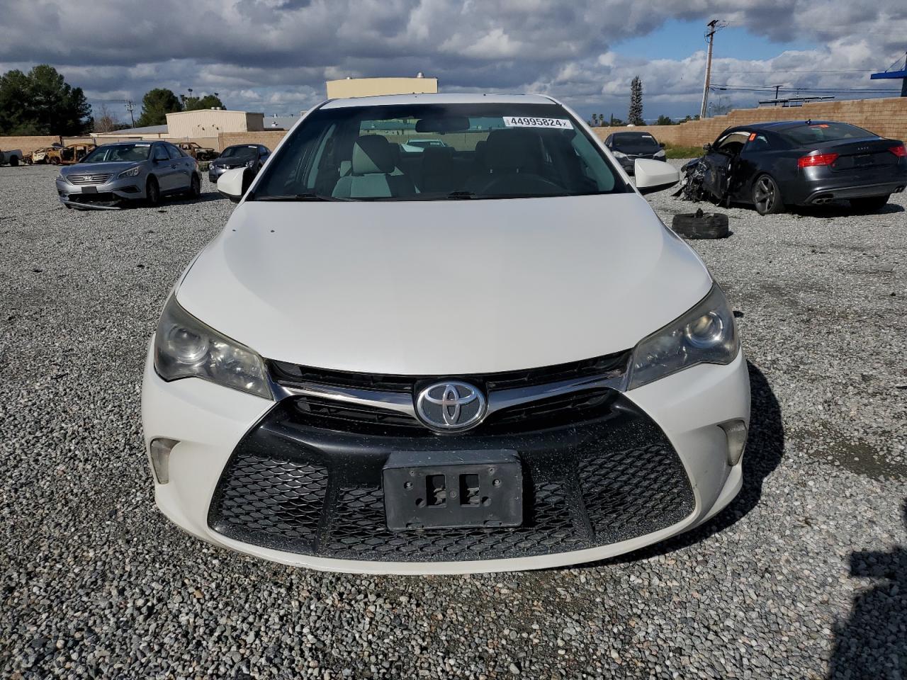 2017 TOYOTA CAMRY LE - Image 5