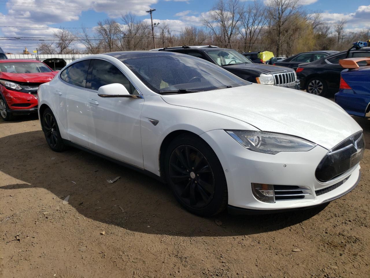2015 TESLA MODEL S - Image 4