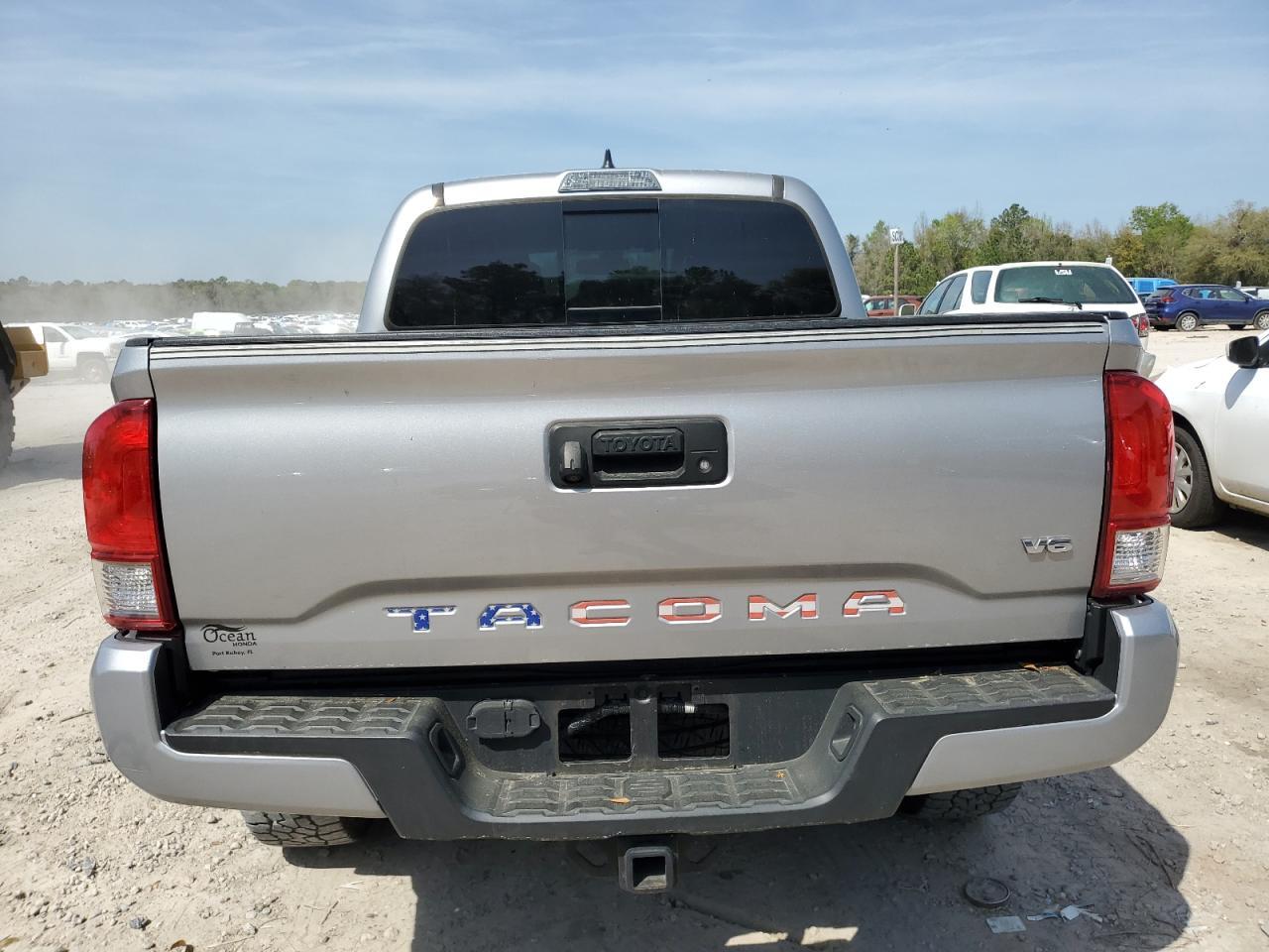 2017 TOYOTA TACOMA DOU - Фото 6