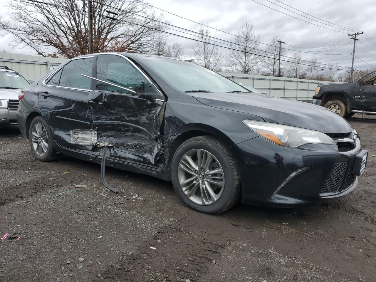 2016 TOYOTA CAMRY LE - Image 4