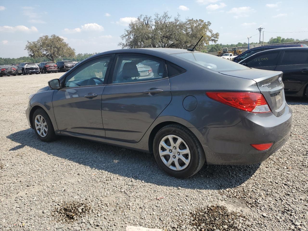 2012 HYUNDAI ACCENT GLS - Image 2