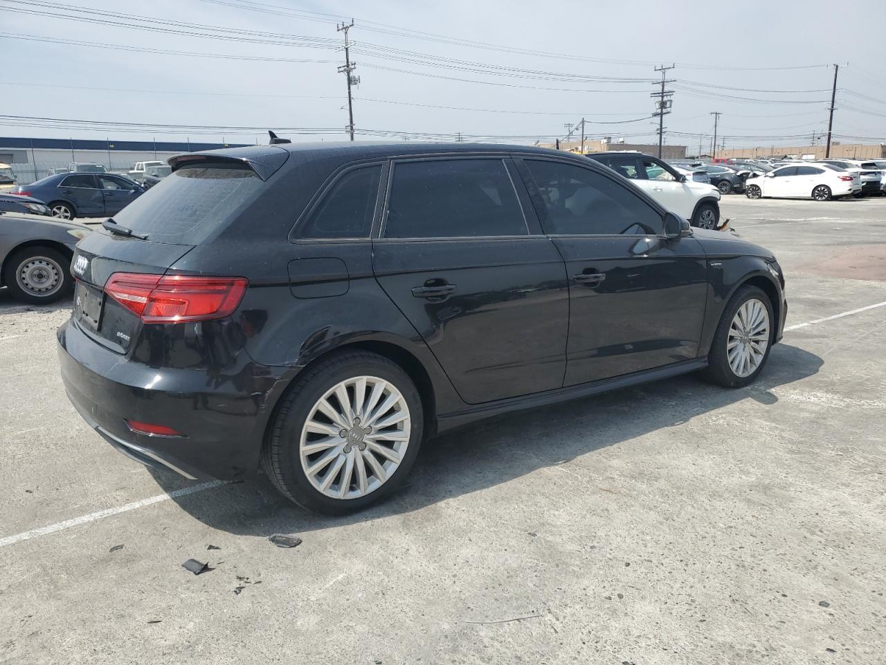 2017 AUDI A3 E-TRON - Image 3