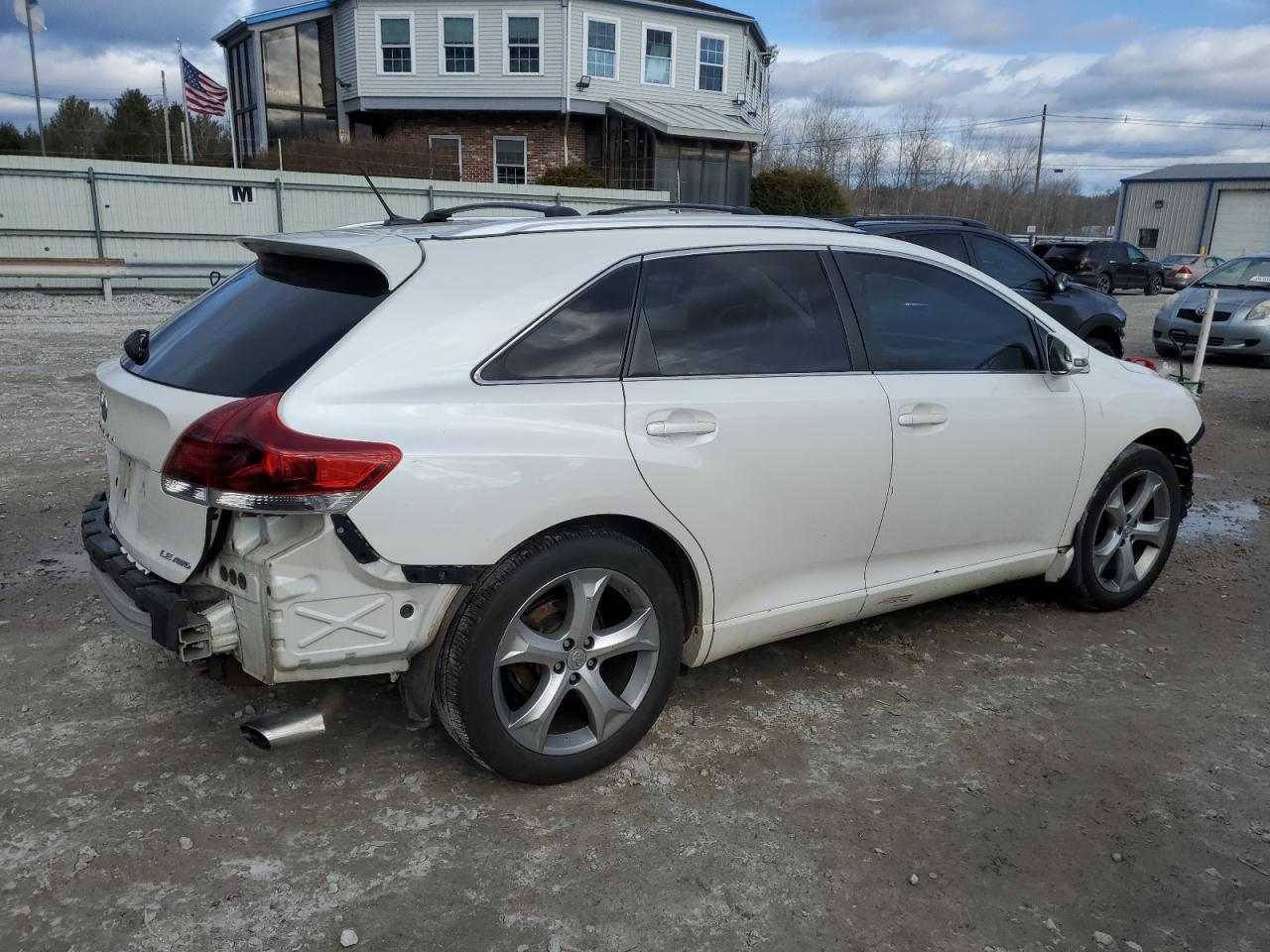 2013 TOYOTA VENZA LE - Фото 3