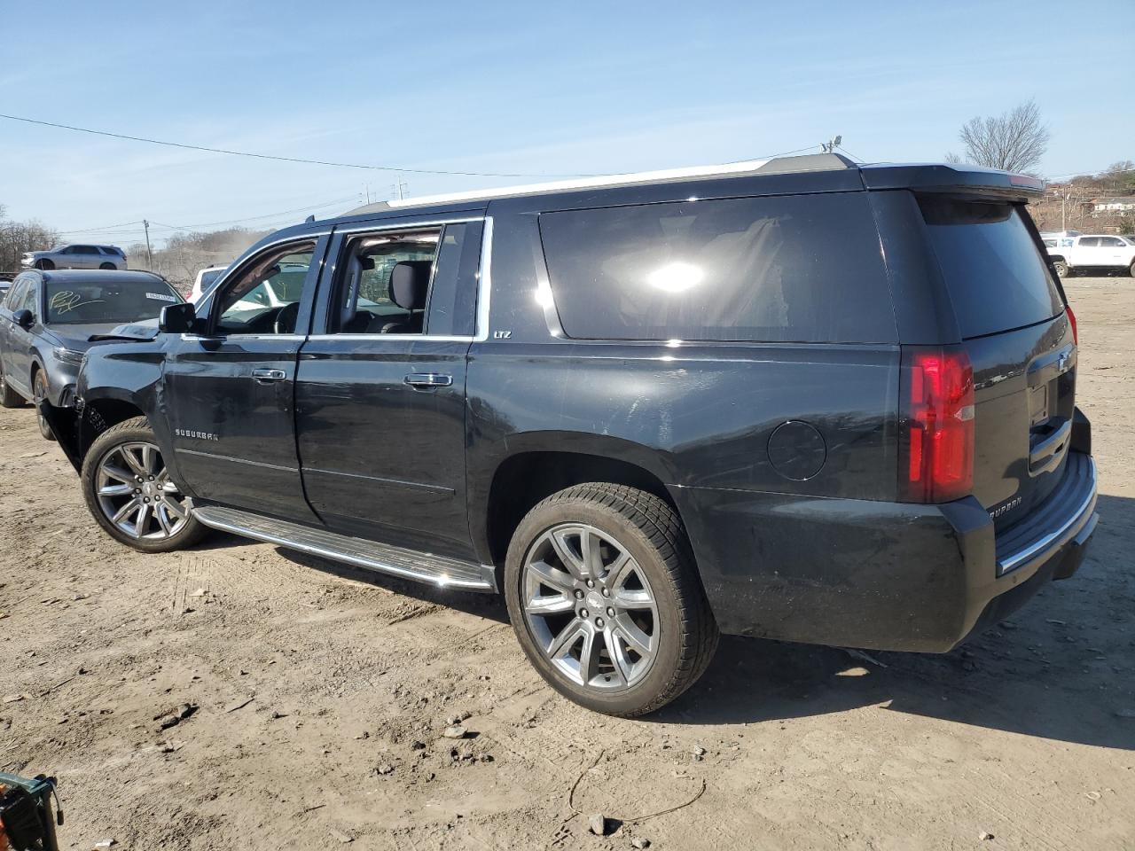 2016 CHEVROLET SUBURBAN K - Image 2