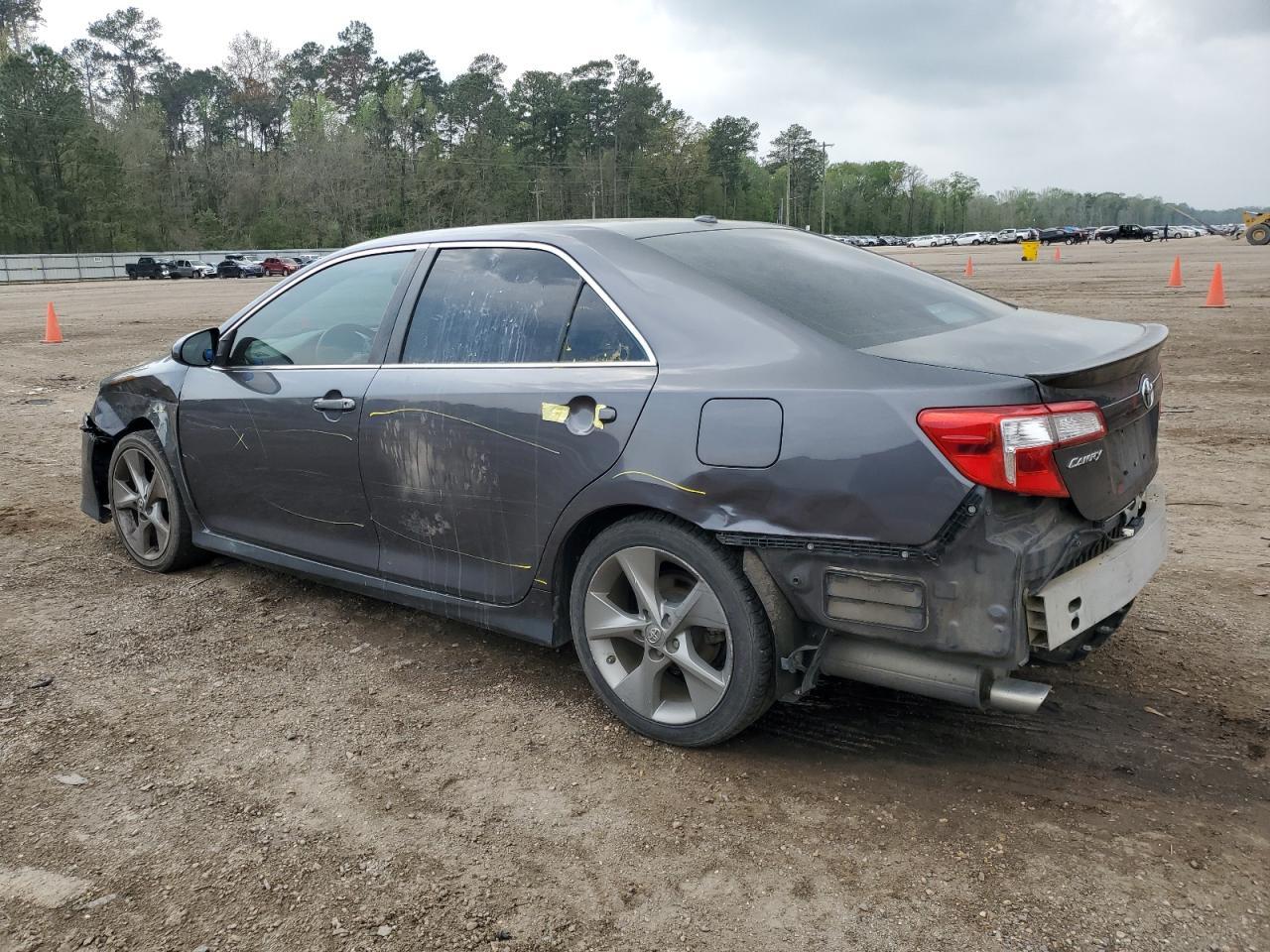 2012 TOYOTA CAMRY - Image 2