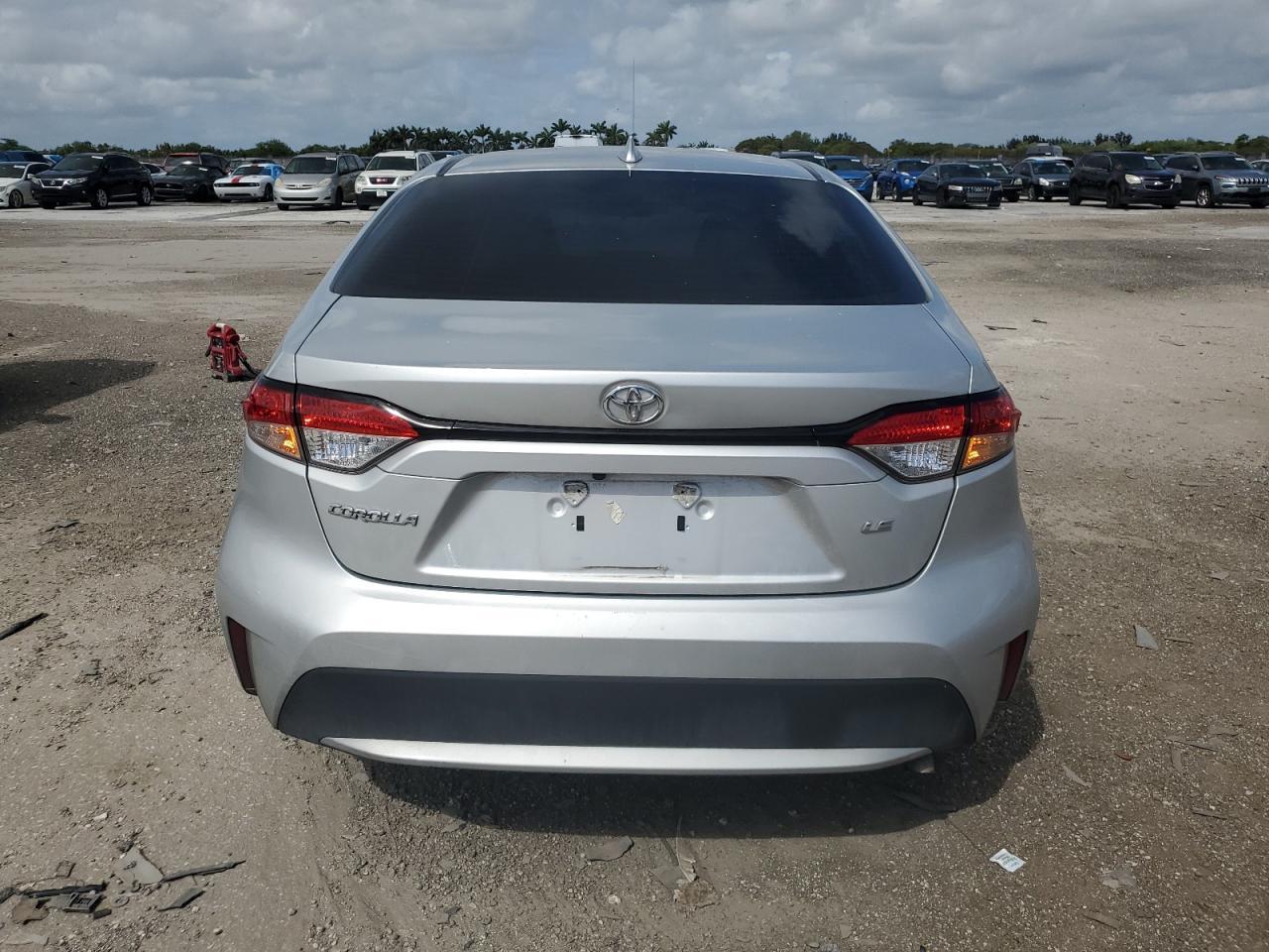 2022 TOYOTA COROLLA LE - Image 6
