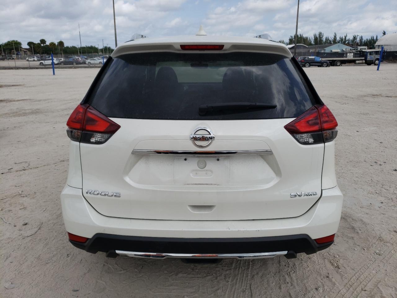 2018 NISSAN ROGUE S - Фото 6