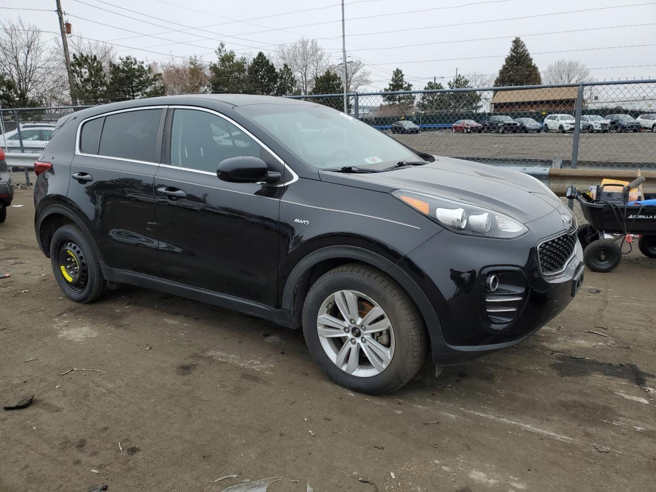 2017 KIA SPORTAGE L - Image 4