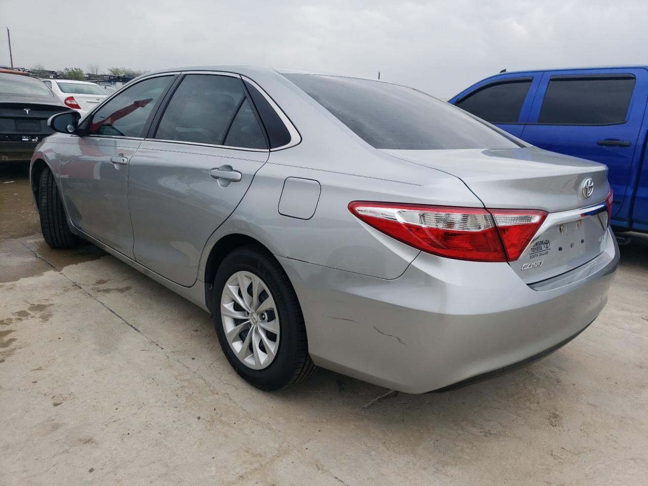 2016 TOYOTA CAMRY LE - Фото 2