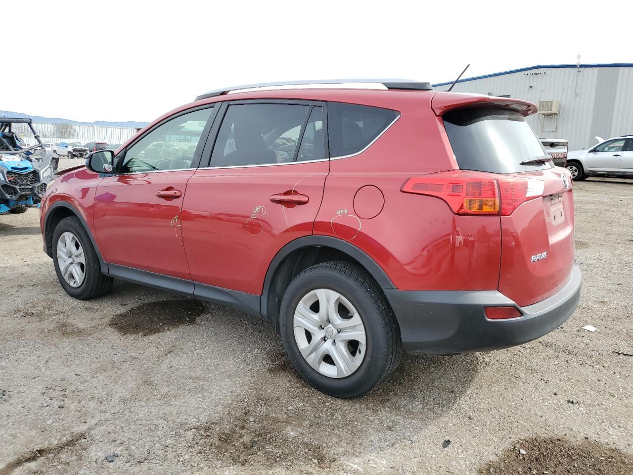 2015 TOYOTA RAV4 LE - Фото 2