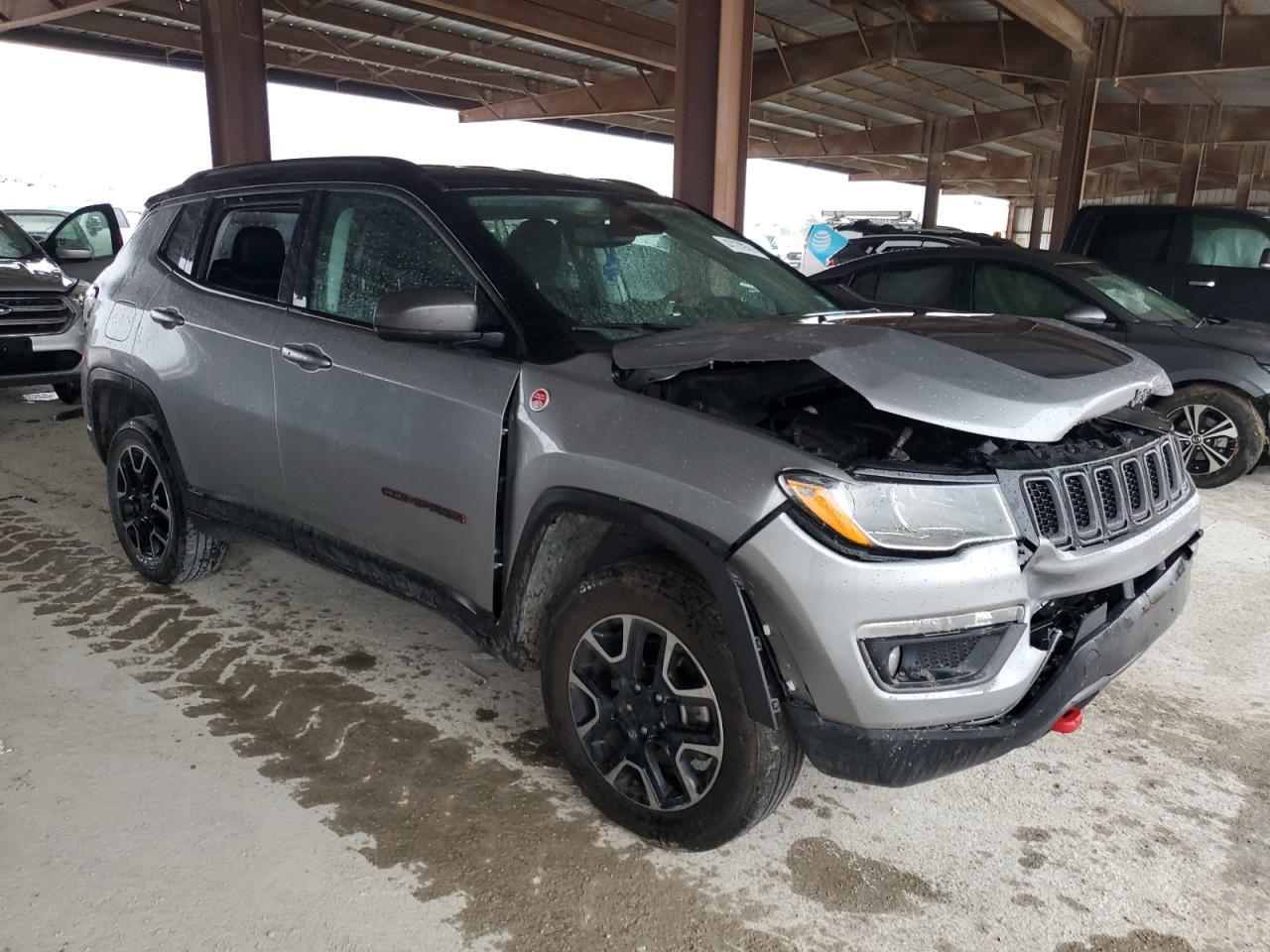 2019 JEEP COMPASS TR - Фото 4