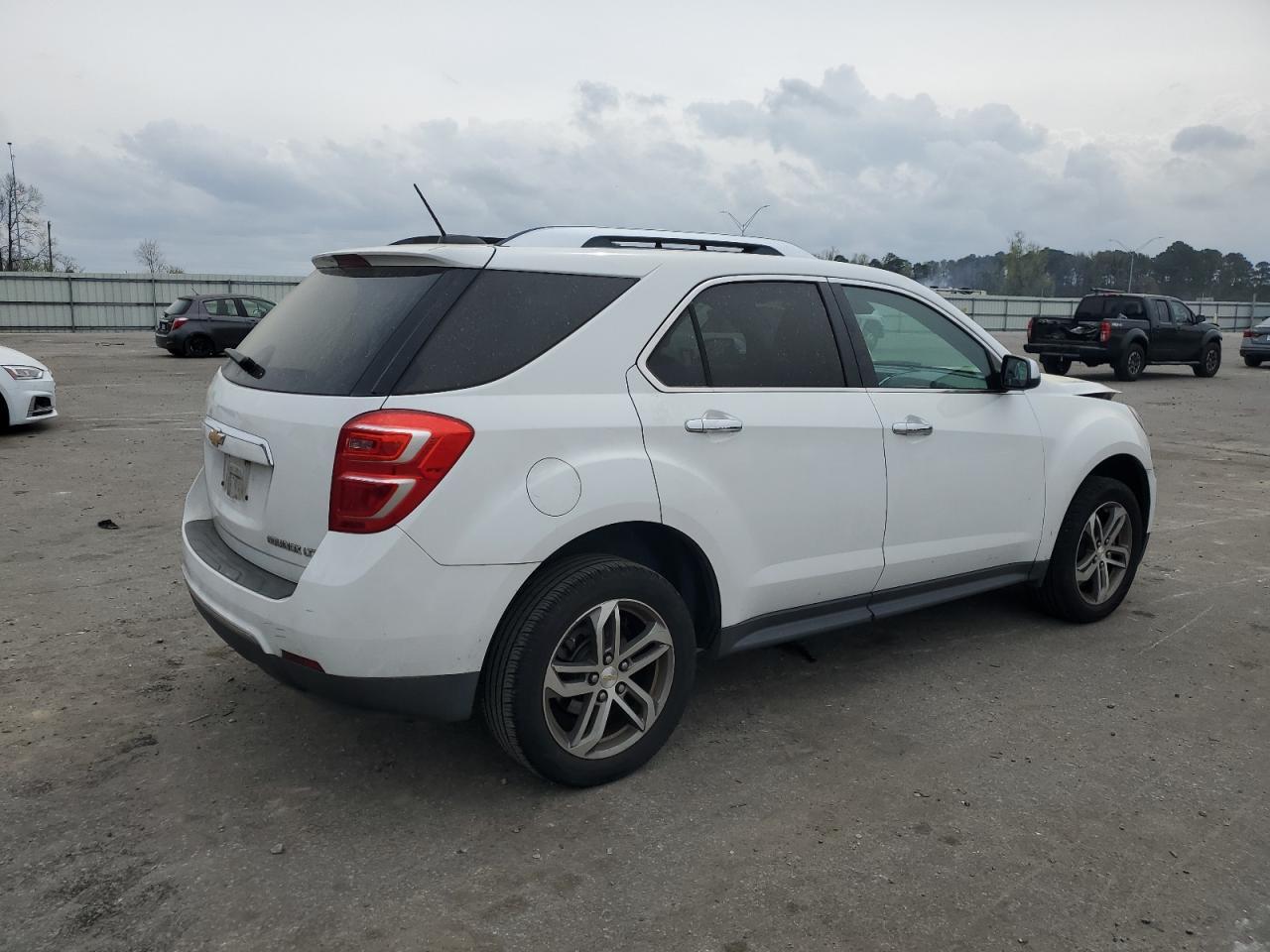 2016 CHEVROLET EQUINOX LT - Image 3