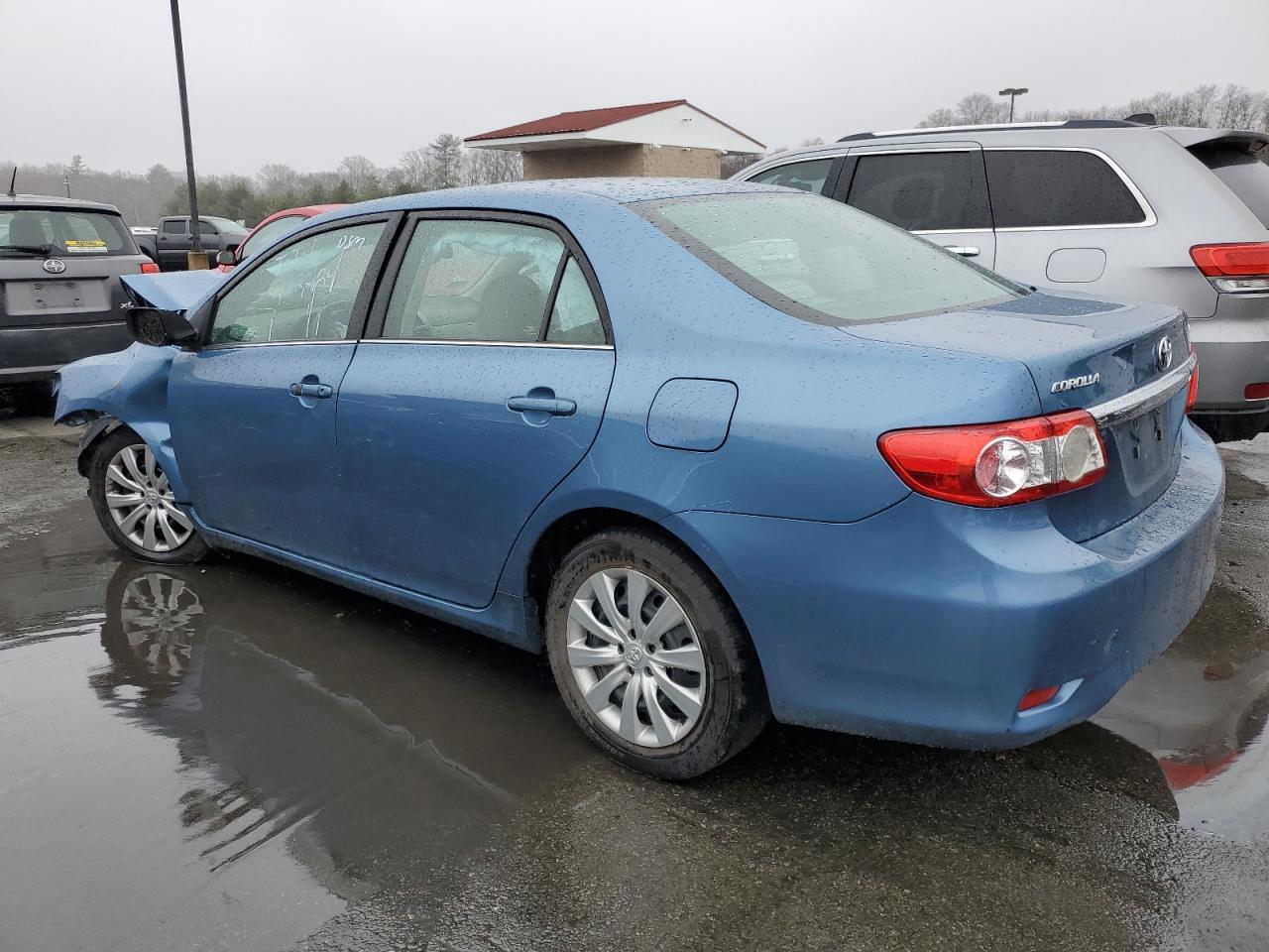 2013 TOYOTA COROLLA BA - Фото 2