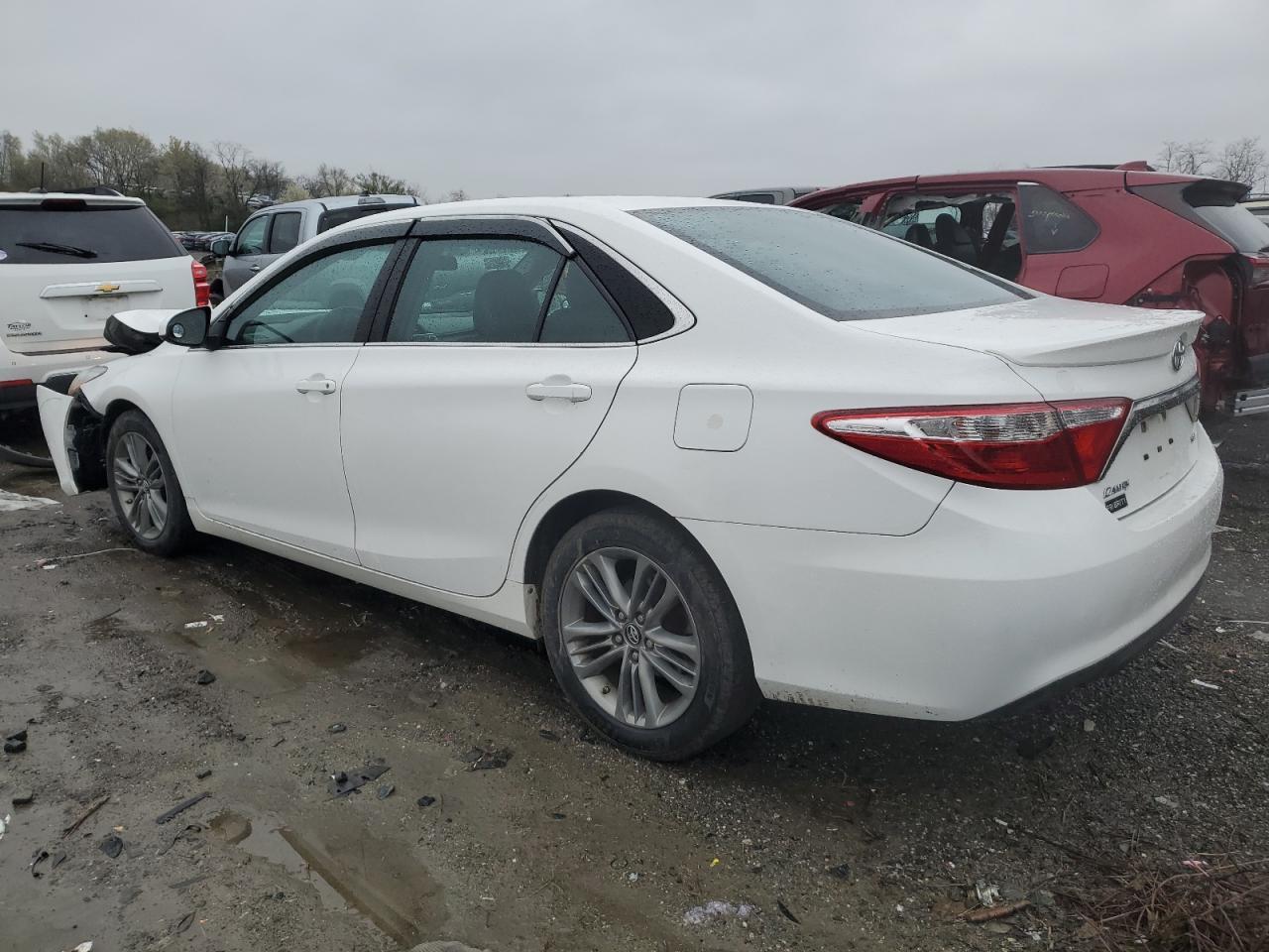 2017 TOYOTA CAMRY LE - Фото 2