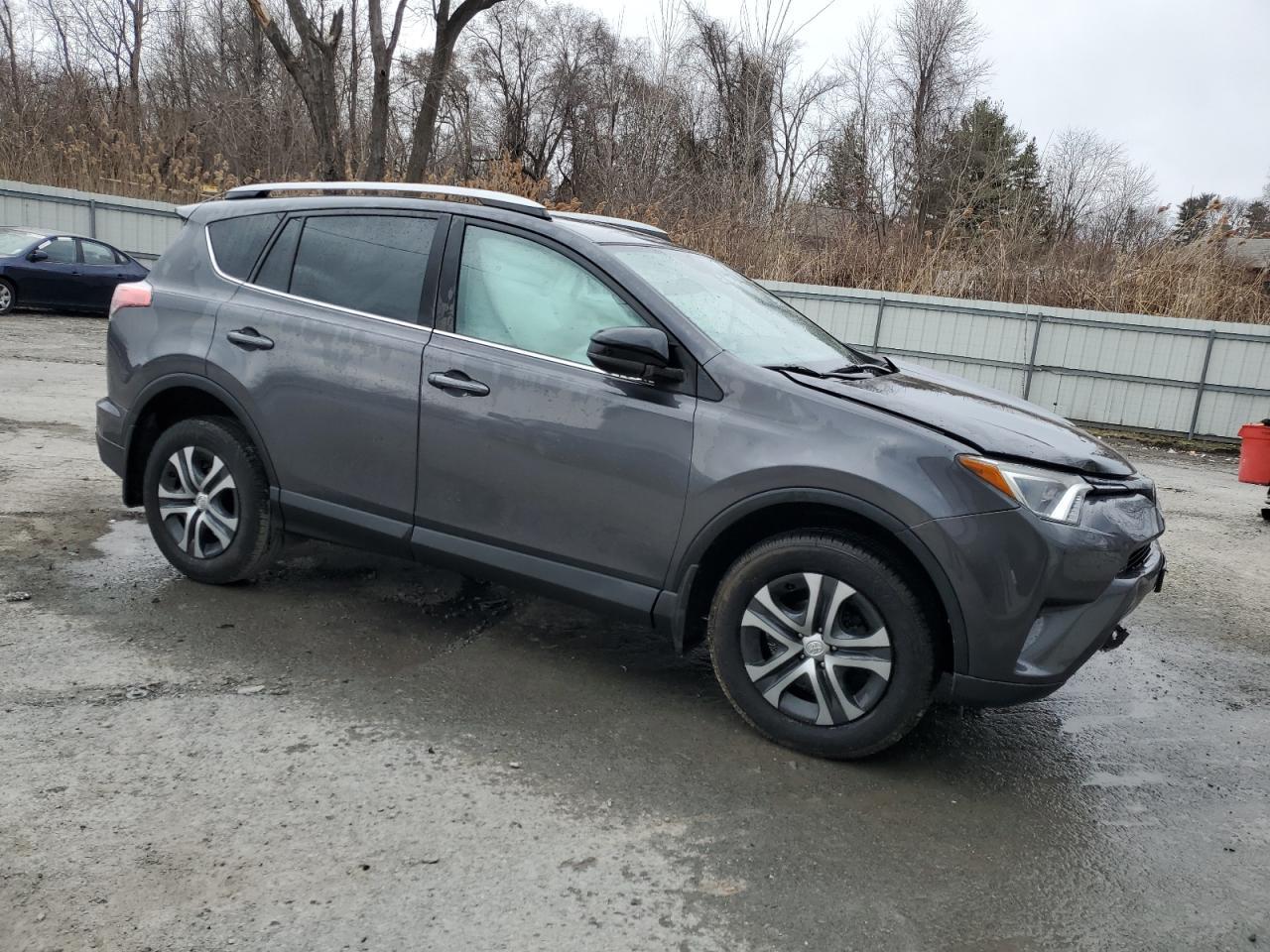 2018 TOYOTA RAV4 LE - Image 4