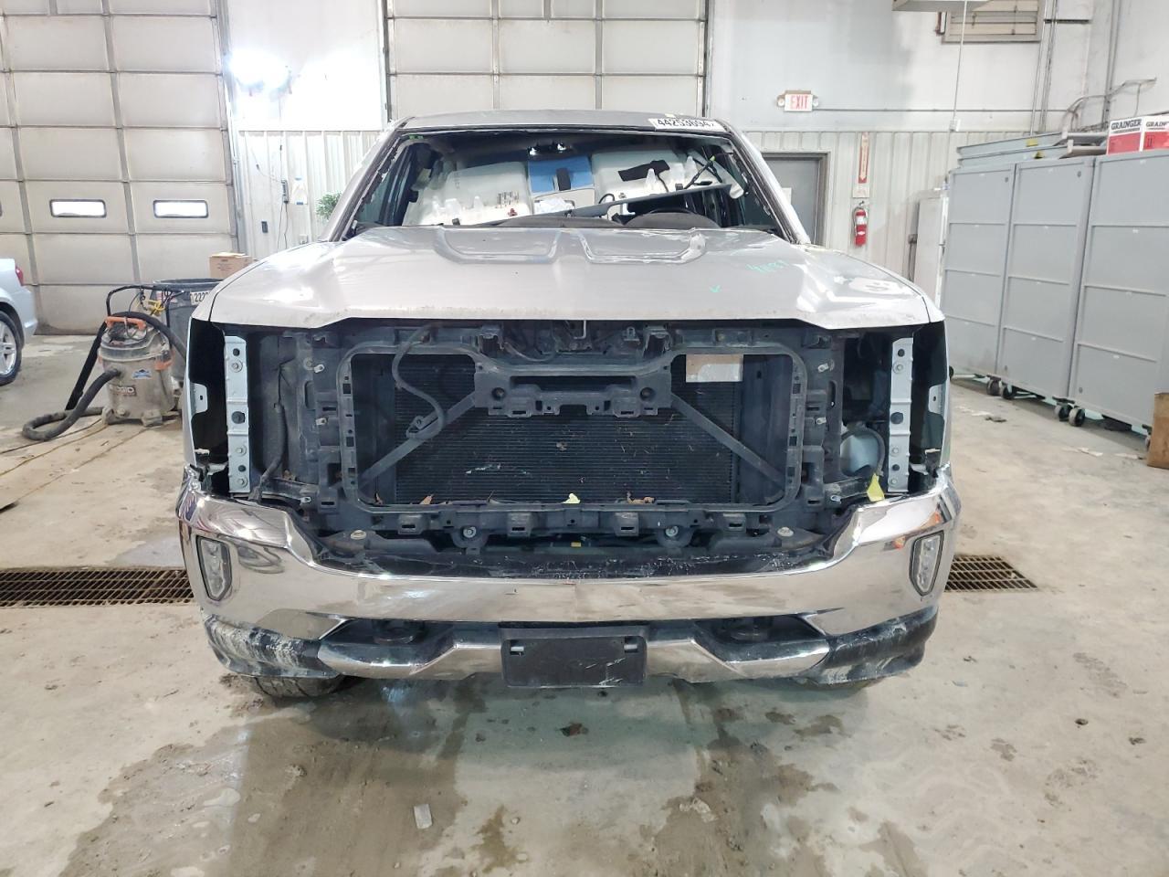 2016 CHEVROLET SILVERADO - Фото 5