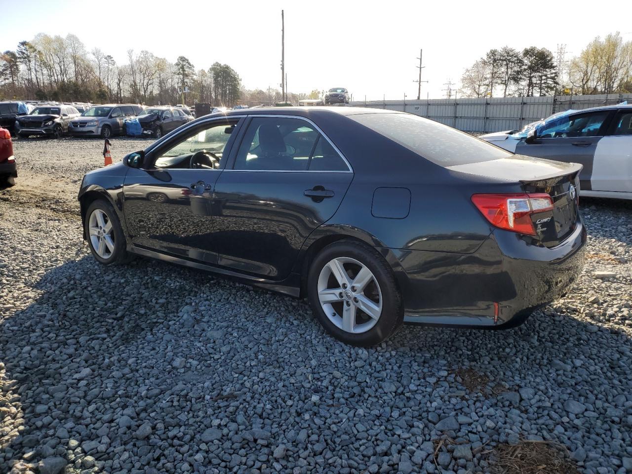 2014 TOYOTA CAMRY L - Image 2