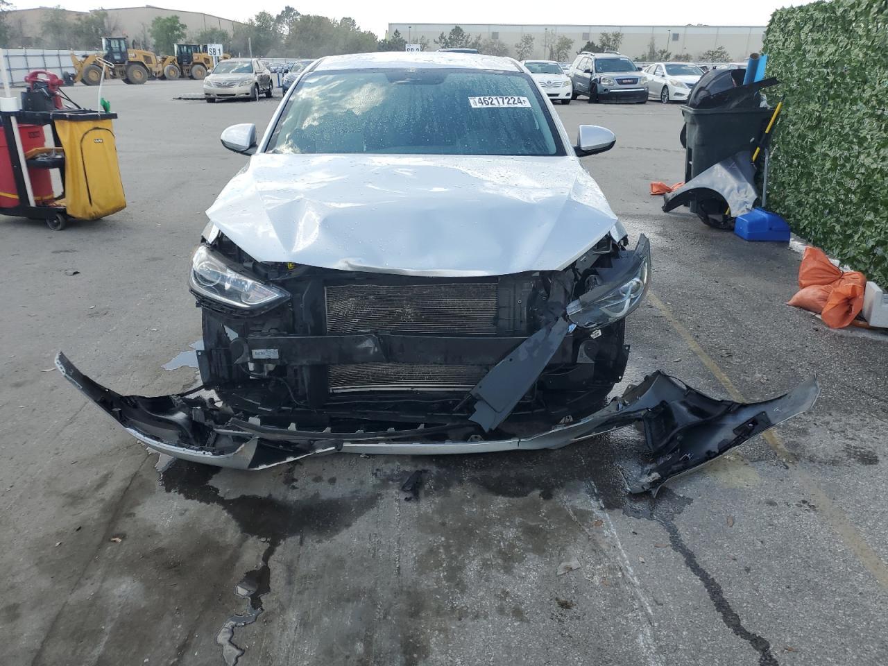 2018 HYUNDAI ELANTRA SE - Фото 5