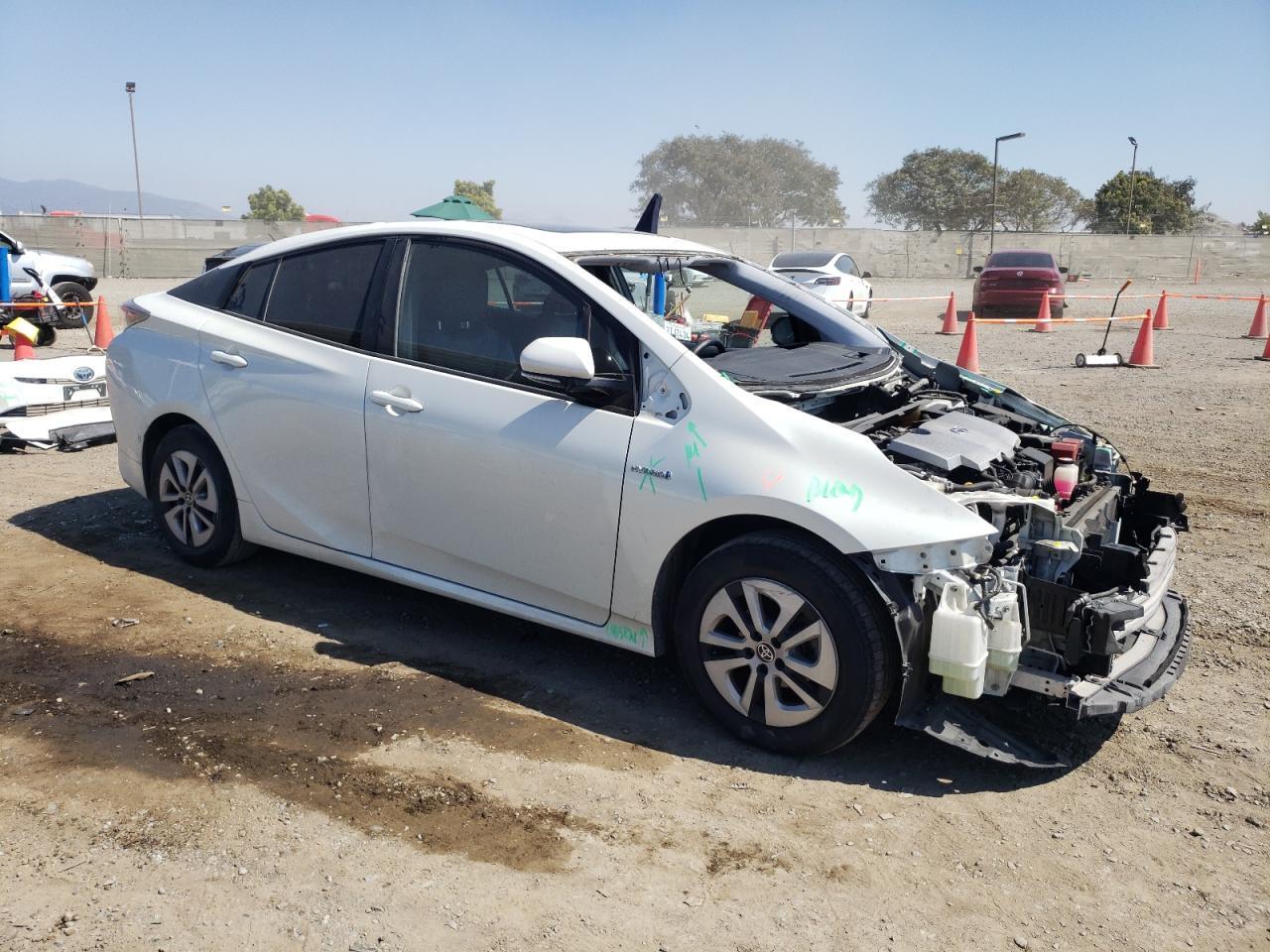 2016 TOYOTA PRIUS - Фото 4